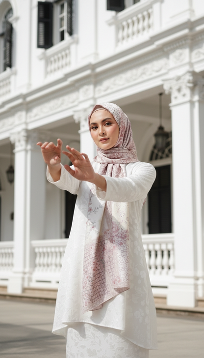 Patchwork and Bloom in Creamy Pastel