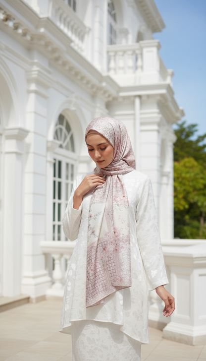 Patchwork and Bloom in Creamy Pastel